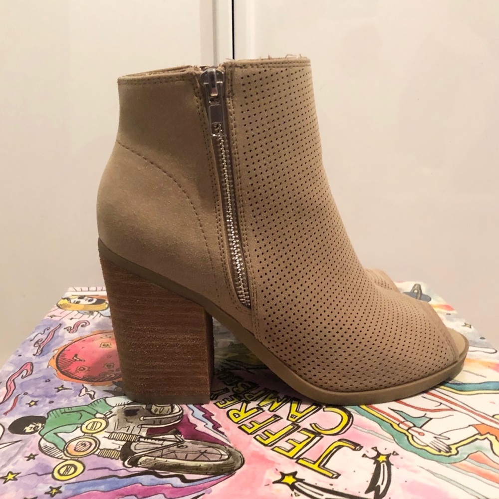 Open toe heels